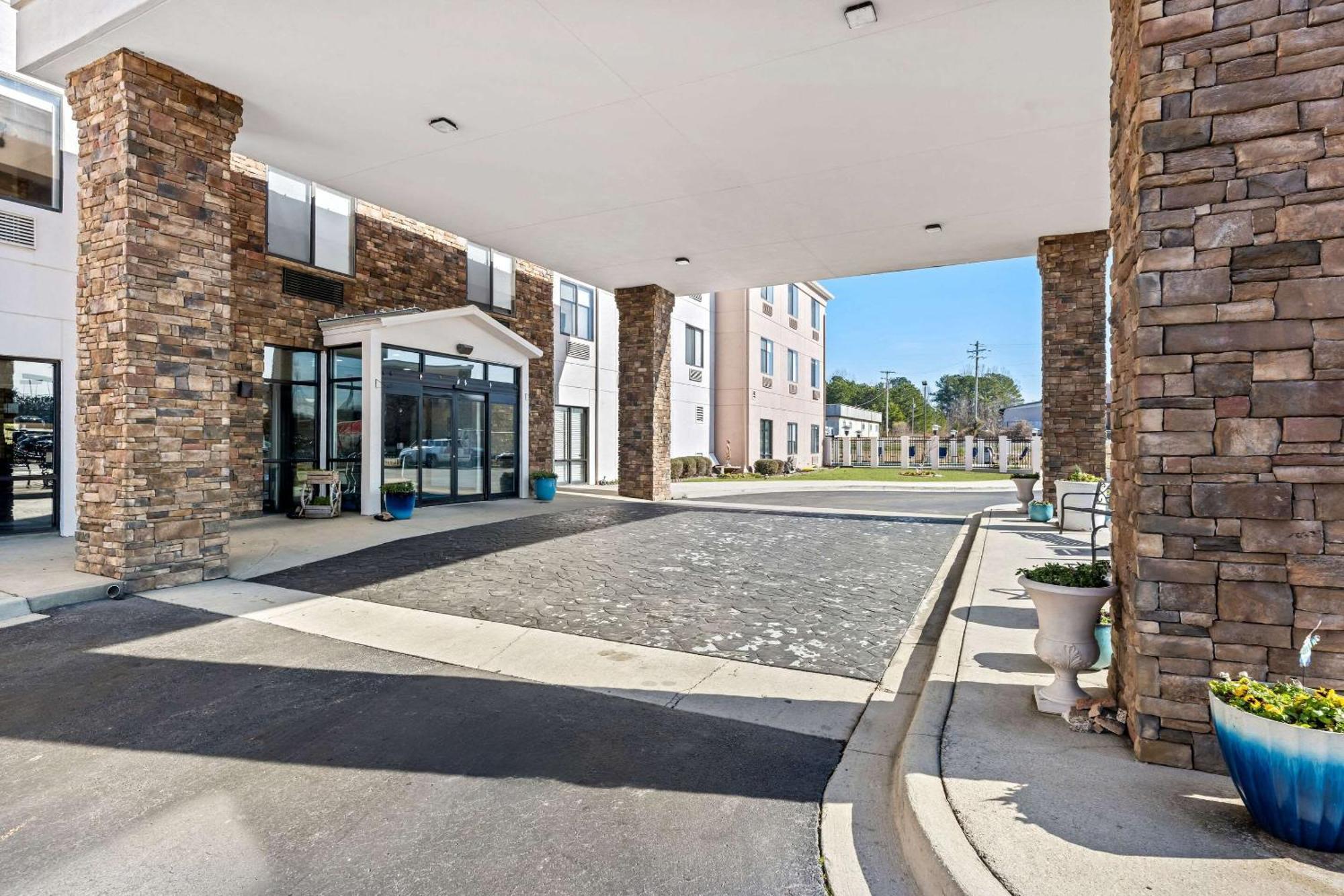 Comfort Suites Cullman I-65 Exit 310 Екстериор снимка